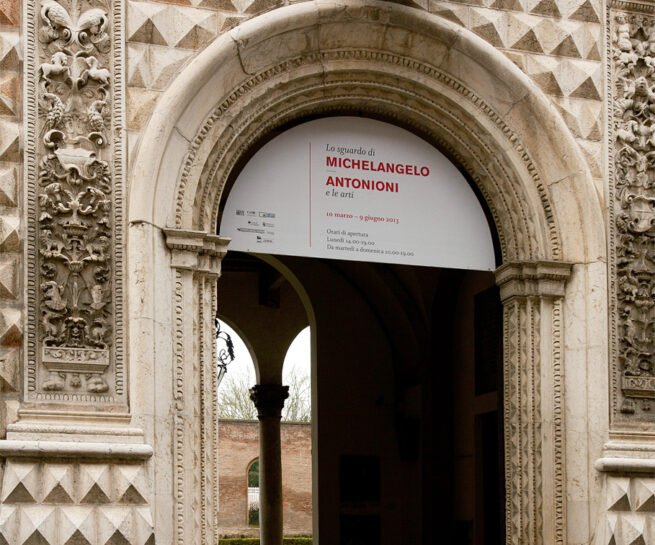 Palazzo dei Diamanti a Ferrara - ingresso alla mostra