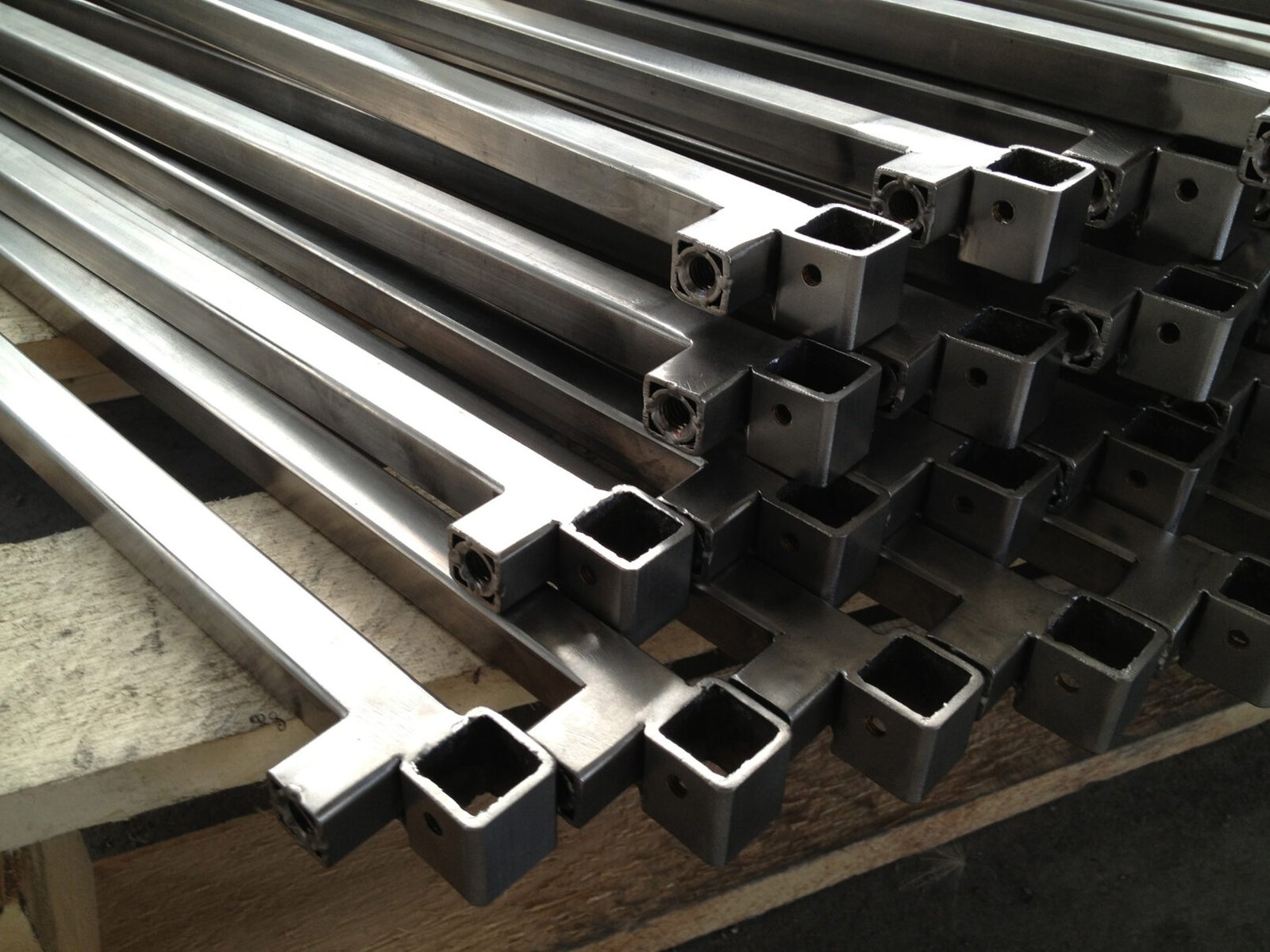 Limite - profili lavorati